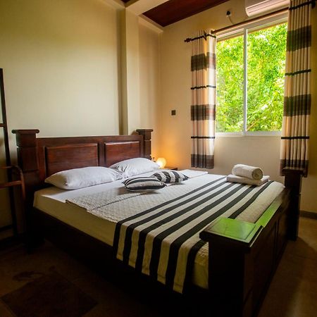 Evergreen Hotel Дамбулла Екстер'єр фото
