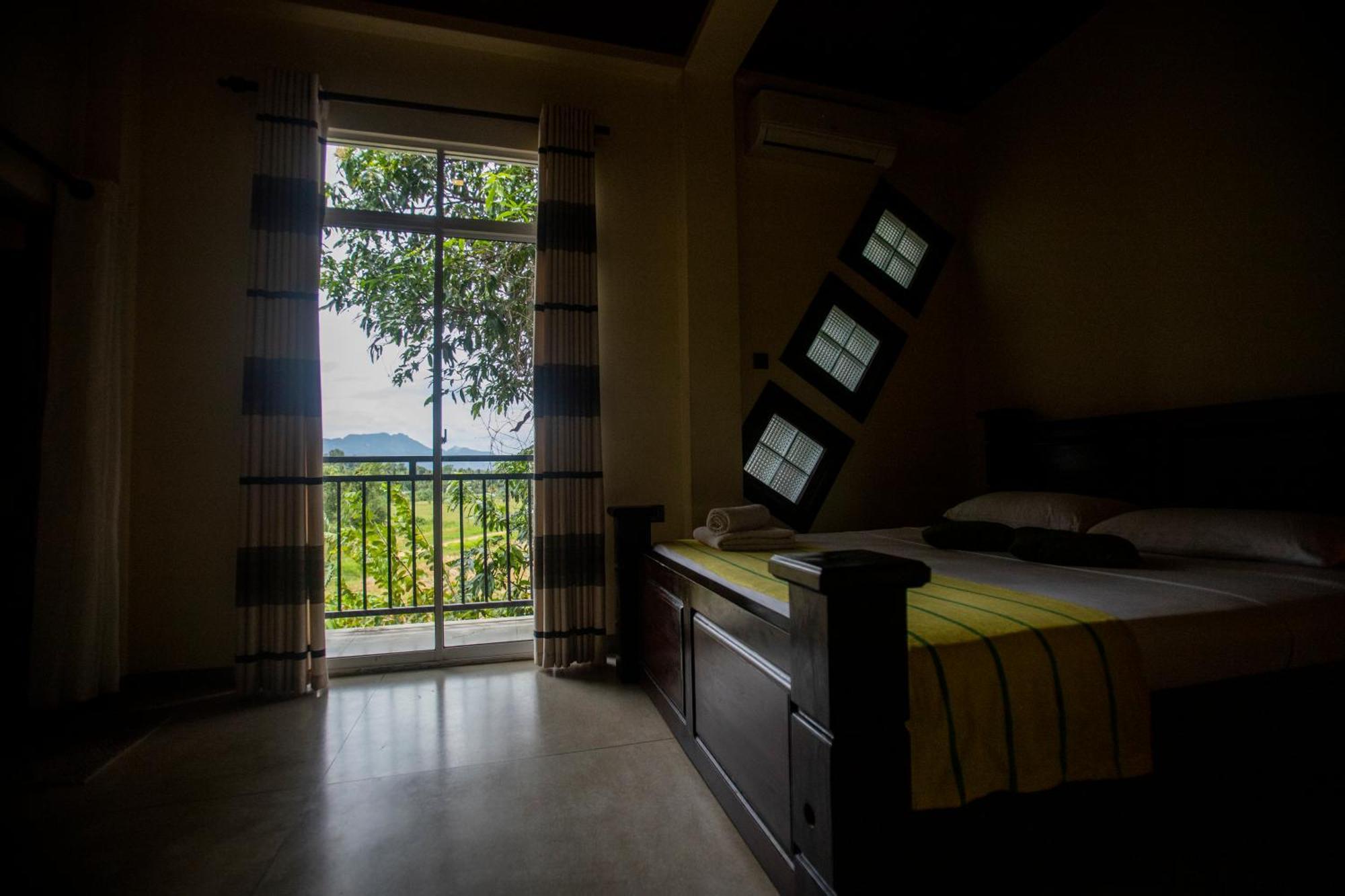 Evergreen Hotel Дамбулла Екстер'єр фото