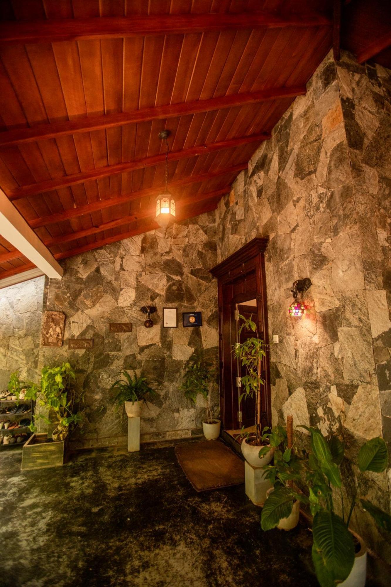 Evergreen Hotel Дамбулла Екстер'єр фото